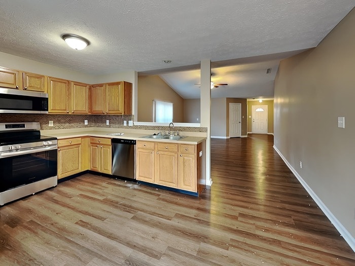 Building Photo - 10447 Bellchime Ct