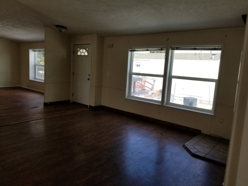 Building Photo - 14 Eastwood Dr