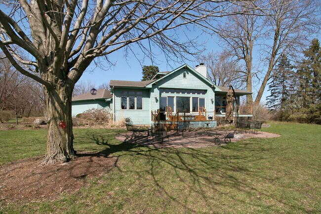 Building Photo - 859 Old Kirk Rd