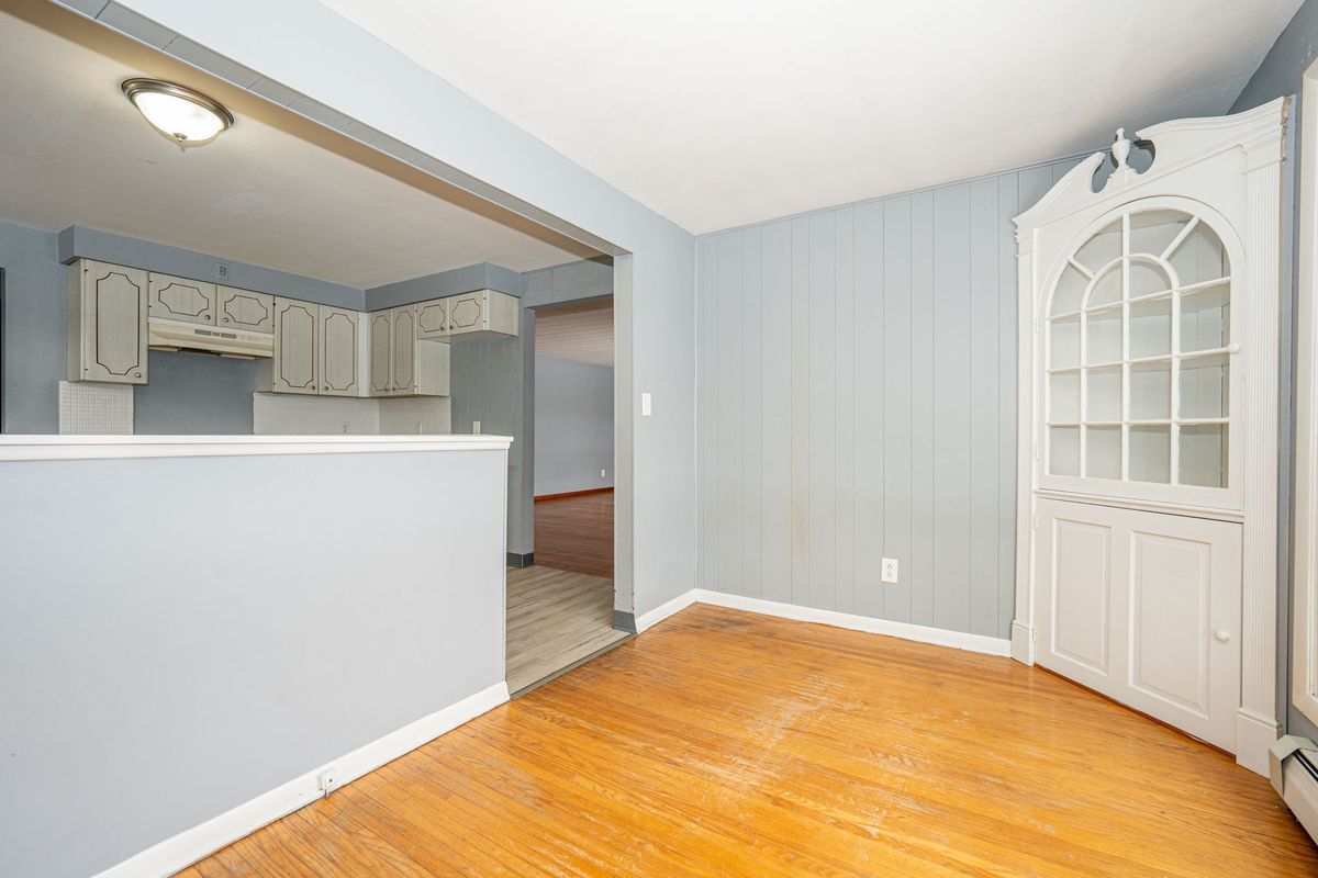 Building Photo - 24 Honduras Ln