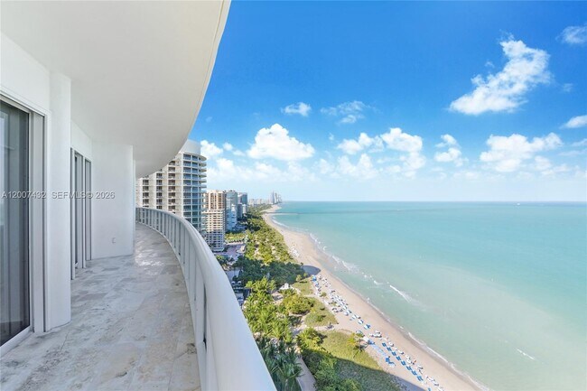 Building Photo - 9601 Collins Ave