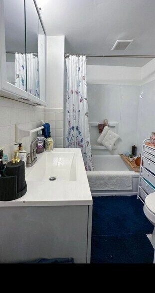 Bathroom - 178 E Charleston Ave