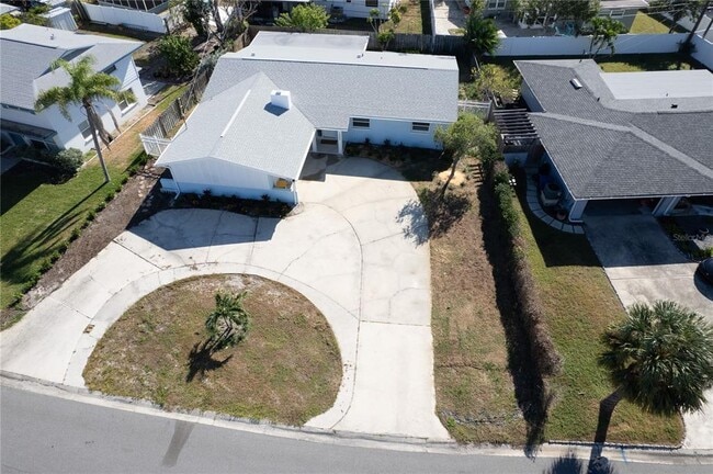 Building Photo - 1897 Dolphin Blvd S