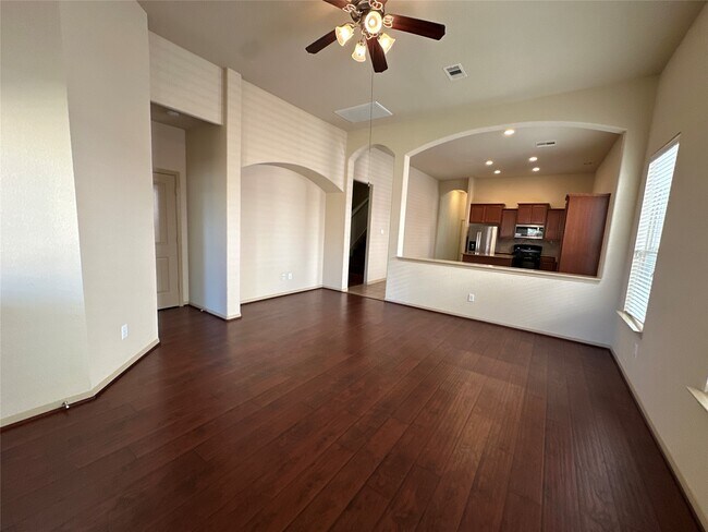 Building Photo - 6111 Grassy Haven Ln