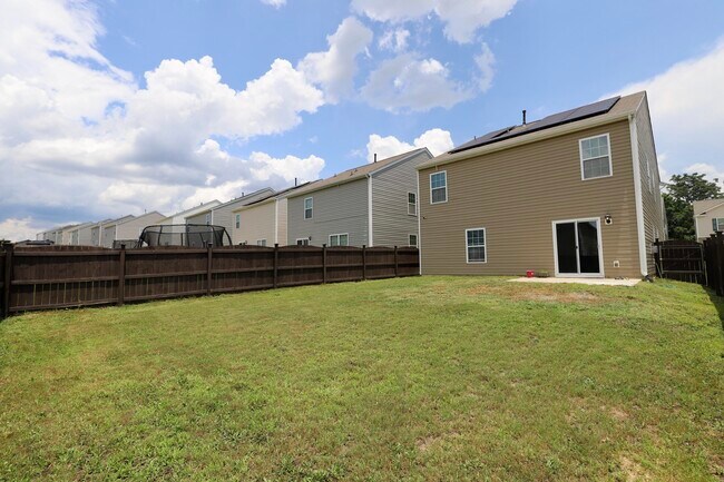 Building Photo - 2037 Elmridge Rd