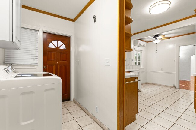 Building Photo - JUDYREX