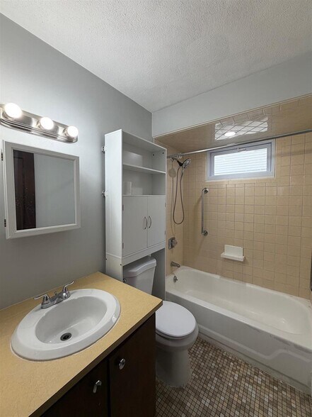 Building Photo - 31 Illinois Ave