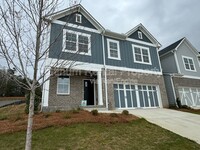 Building Photo - 265 Lakeside Pl
