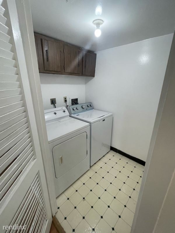 Building Photo - 1 br, 1 bath Condo - 9718 kingsbridge drive