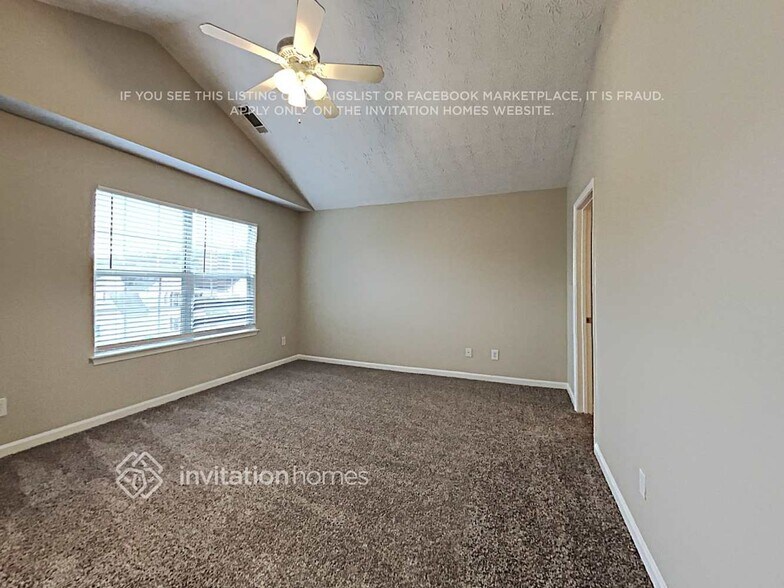 Building Photo - 424 Spring Head Ct