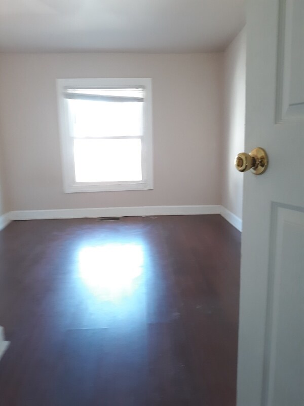 Building Photo - 3818 W Cold Spring Ln