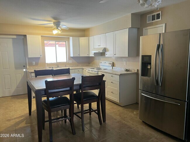 Building Photo - 1941 E Pegasus Dr