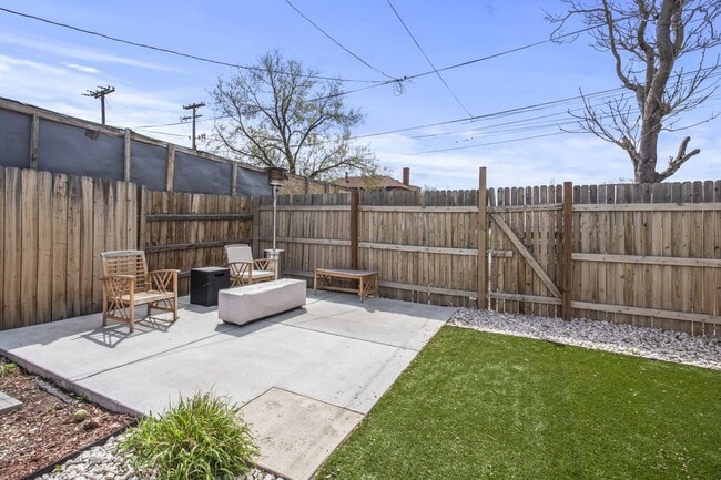 Building Photo - Cute Two Bedroom 1 Bathroom House in North RiNo