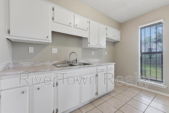 Building Photo - 4956 Lazybrook Cove