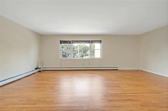 Building Photo - 126 Fisher Ave