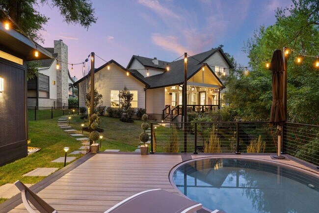 Building Photo - 3018 Sunridge Dr