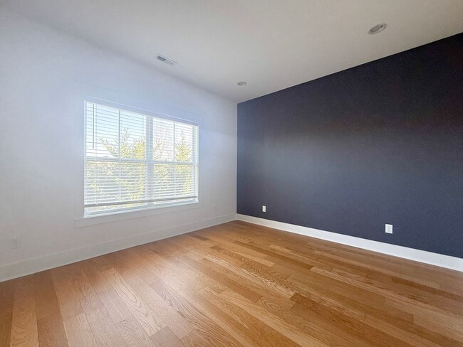 Building Photo - 3-Bedroom Home with Flex Room, Pool Access, and Stainless Steel Appliances Near Downtown Cookeville