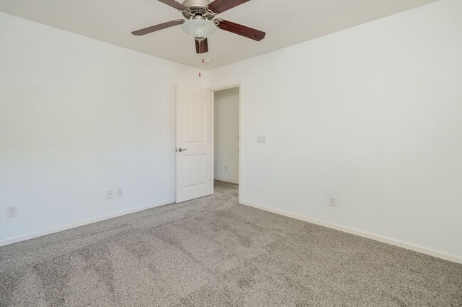 Building Photo - 3 bedroom home in Gilbert!