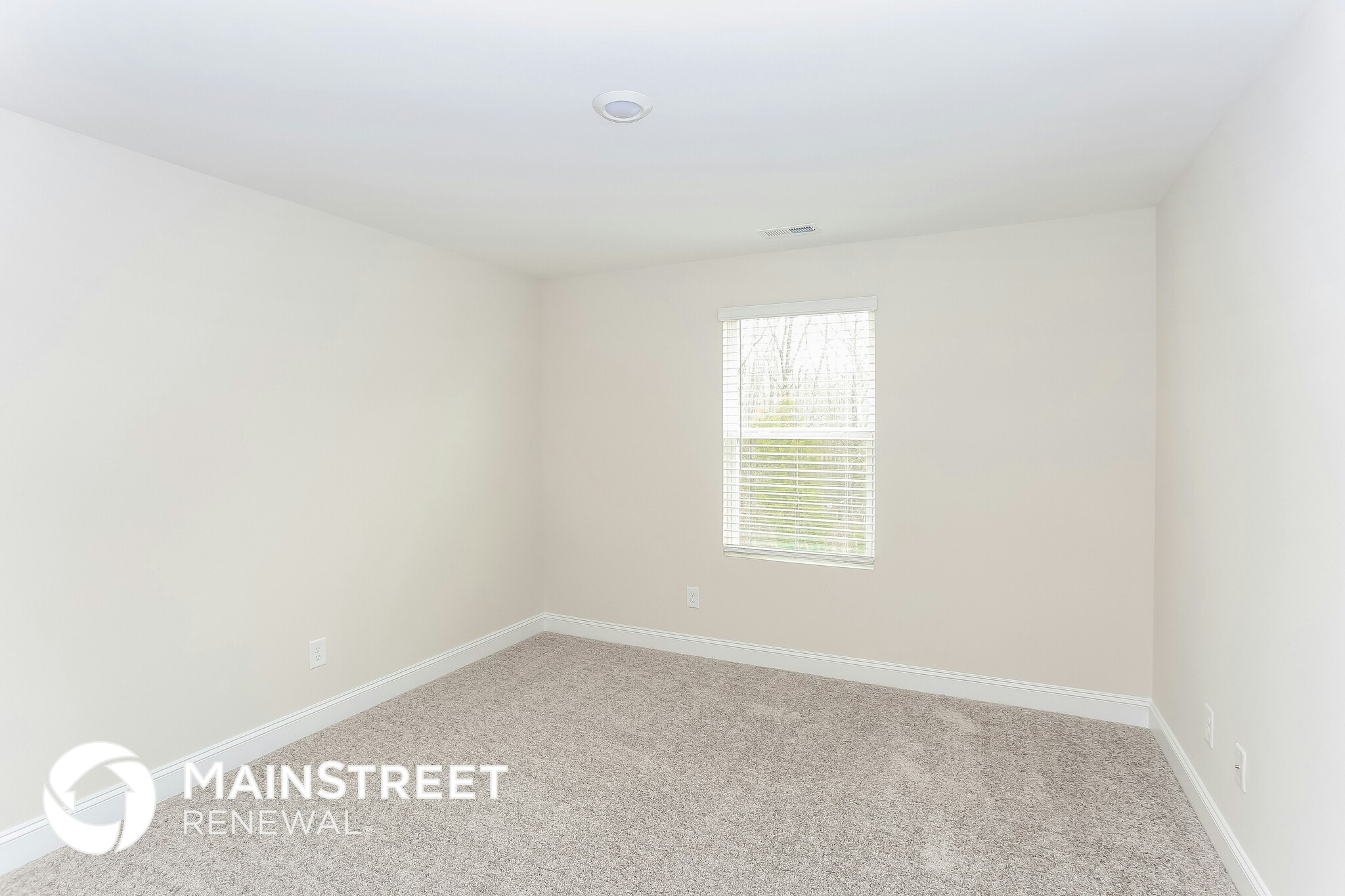 Building Photo - 3824 Allenby Pl