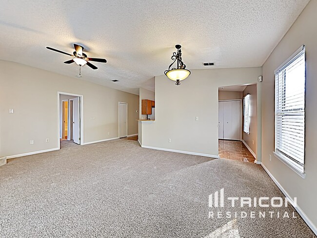 Building Photo - 3424 International Village Dr W