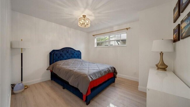 Building Photo - 4115 Madison St