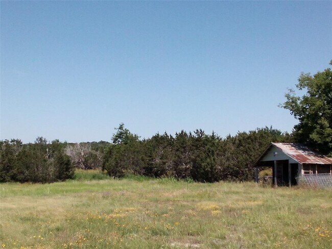 Building Photo - 51 Private Rd 901