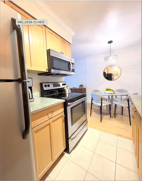 Building Photo - 252 N Pennsylvania St