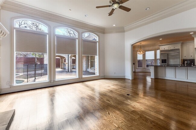 Building Photo - 6416 Dykes Way