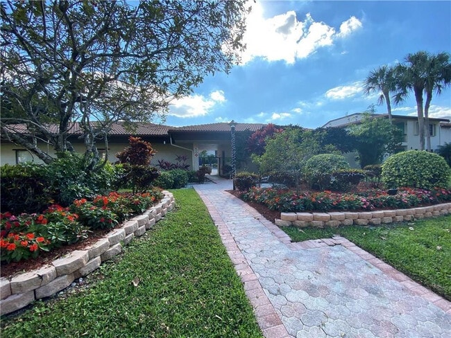 Building Photo - 21766 Cypress Dr