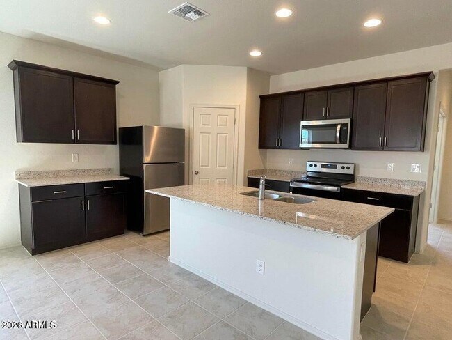 Building Photo - 4819 S 109th Ave