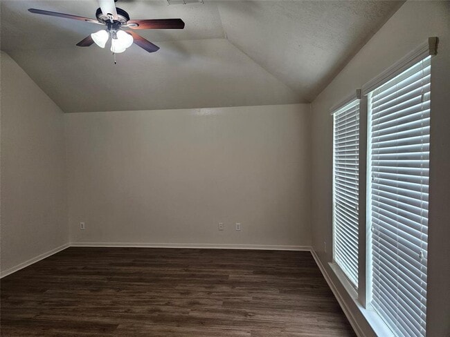 Building Photo - 9610 Sunflower Bluff Ln