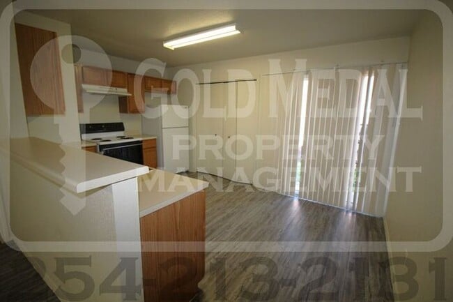 Building Photo - 306 Creek St – Unit C: Cozy Cove Living at...