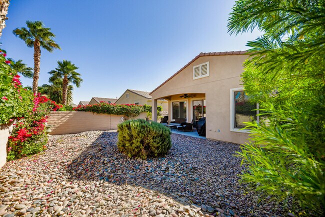 Building Photo - 81654 Avenida Alturas