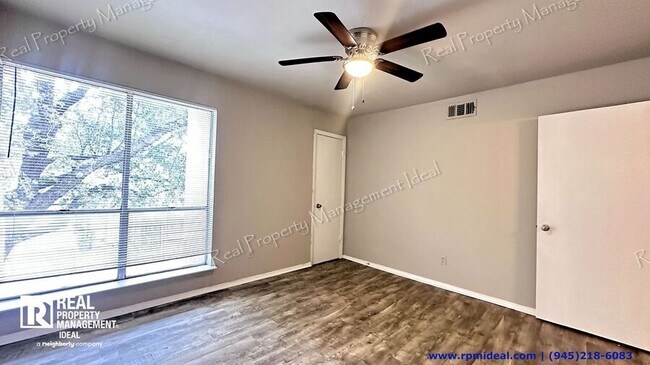 Building Photo - 3045 Park Ln