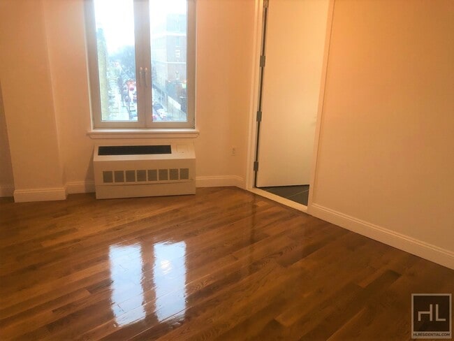 Building Photo - 3030 Middletown Rd