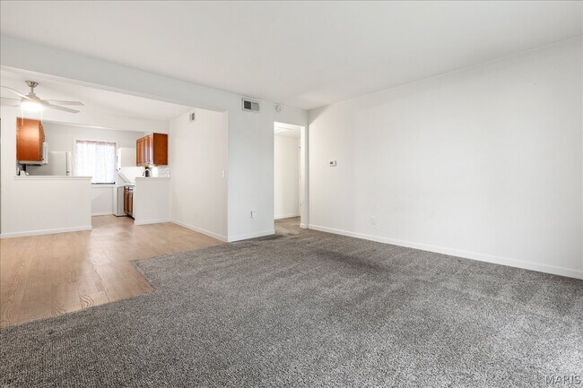 Building Photo - 1722 Gascony Parc Dr