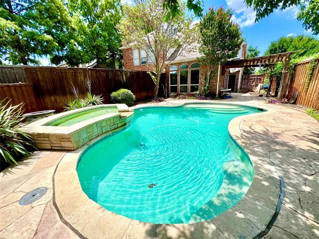 Building Photo - 2837 Del Largo Way