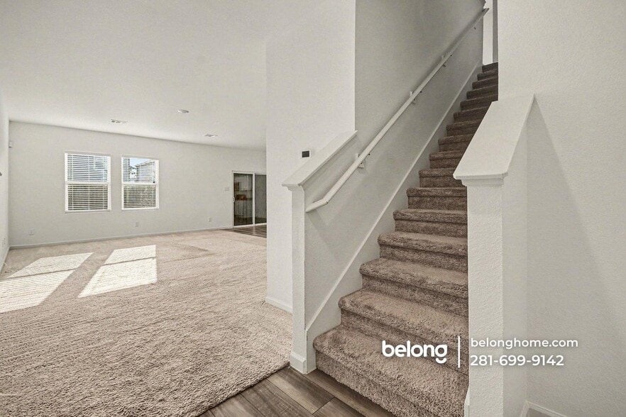 Building Photo - 10007 Yellow Bell Dr