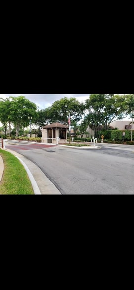 Building Photo - 1250 NW 122nd Ter