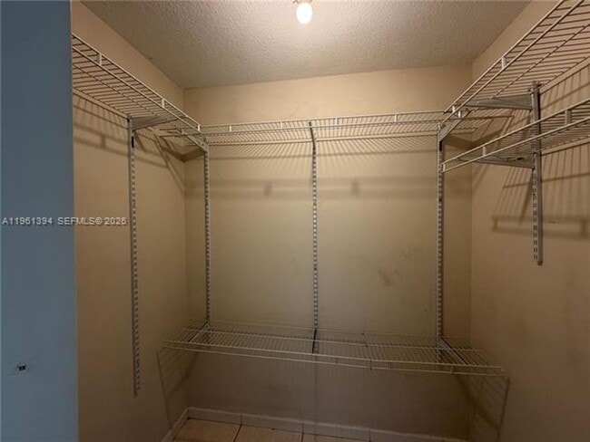 Building Photo - 4761 NW Flagler Terrace