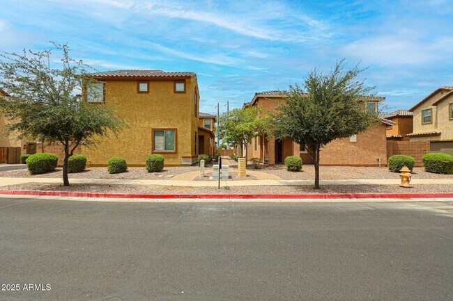 Building Photo - 4726 W Fremont Rd.