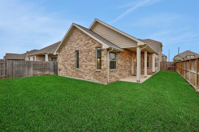 Building Photo - 7011 Winterberry Gln Ln