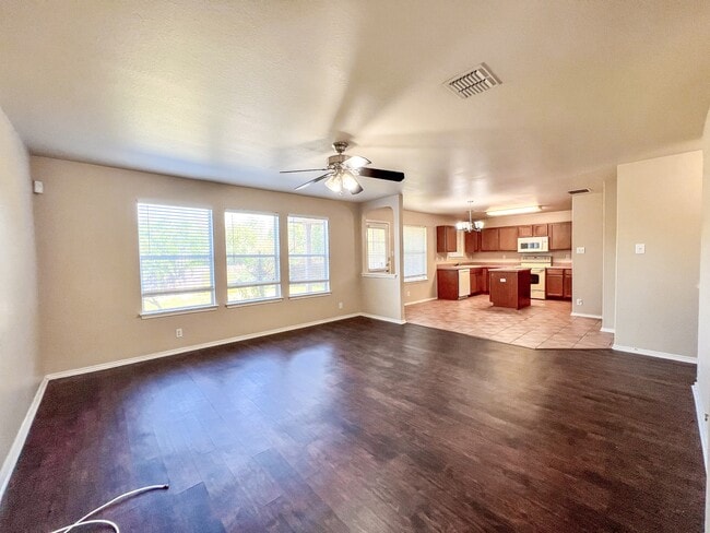 Building Photo - 218 Val Verde Dr