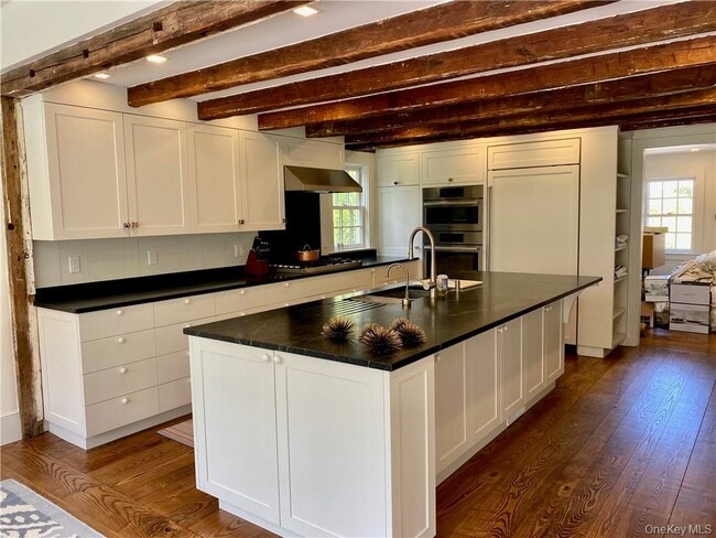 Building Photo - 333 Hook Rd