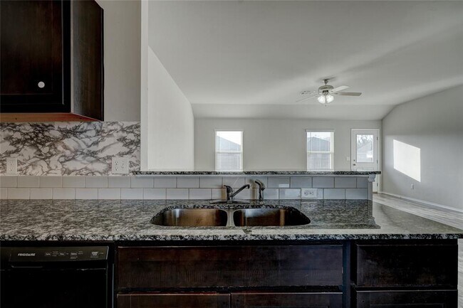 Building Photo - 10620 SW 23rd Ter
