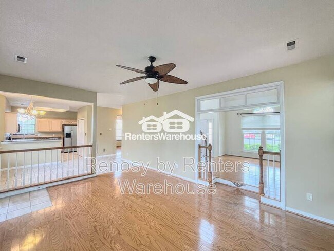 Building Photo - 601 Whisper Walk