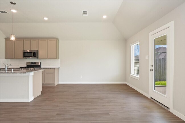 Building Photo - 8635 Jetty Glen Dr