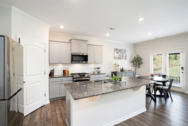 Building Photo - 7814 Messina Ct