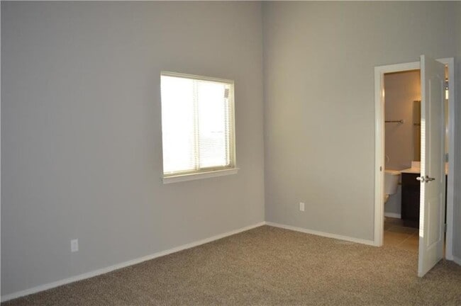 Building Photo - 11217 Stockyard Dr