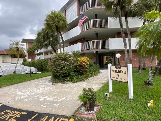 Front of the building - 2900 NW 47th Terrace